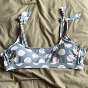 Polka dot bikini top